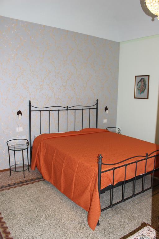 Locanda Donna Laura Imola Oda fotoğraf